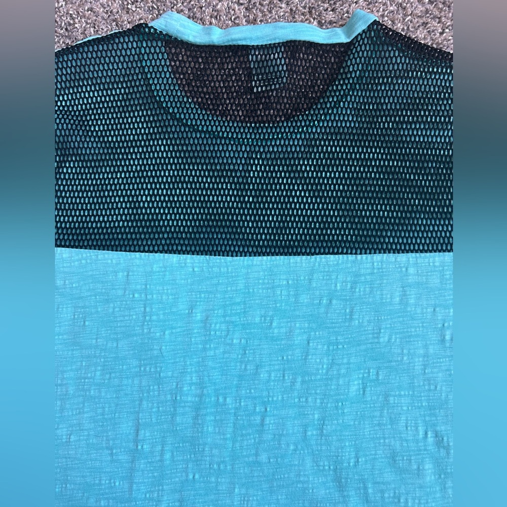PINK by Victoria’s Secret Aqua and black t-shirt size small NWOT - Picture 5 of 7